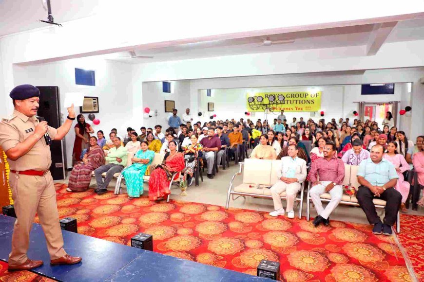 रॉयल कॉलेज में ‘आगाज़’ !  हेलमेट - सीट बेल्ट लगाएं, यातायात नियमों का पालन करें, क्योंकि सड़क पर थोड़ी-सी लापरवाही भी दे सकती है- आनंद सोनी